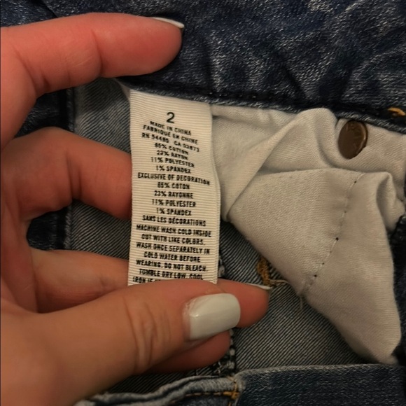 Vintage Y2K American Eagle Outfitters Low Rise Distressed Cut-Off shorts - Picture 5 of 9